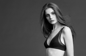 La lingerie AIKYOU pour les petites poitrines
