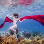 Underwater photo shoot by R. Makiela pour Axami