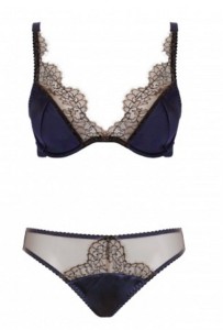 Padded plunge bra & silk brief